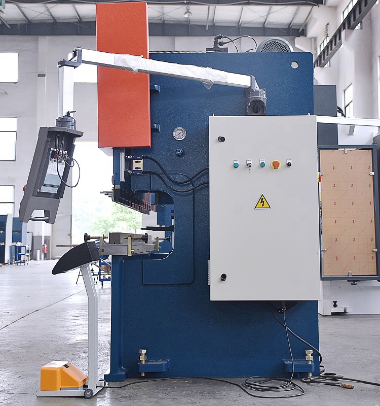 100t Cnc Metal Bending Machines, 3200 Mm Cnc Sheet Press Brake With E21 100t Cnc metalbukkemaskiner, 3200 mm Cnc pladepresse med E21
