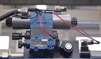 100t Cnc Metal Bending Machines, 3200 Mm Cnc Sheet Press Brake With E21 100t Cnc metalbukkemaskiner, 3200 mm Cnc pladepresse med E21