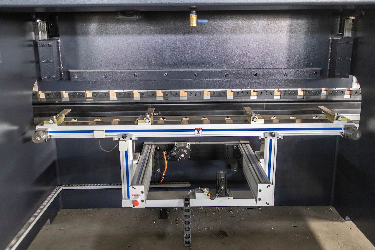 100t Hydraulic Cnc Brake Press Crowning Cnc Press Brake Delem 100t Hydraulisk Cnc bremsepresse Crowning Cnc kantpresse Delem