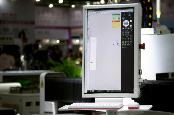 1500*3000mm 500w Racuys Or Ipg Fiber Laser Cutting Machine 1500*3000 mm 500w Racuys eller Ipg fiberlaserskæremaskine