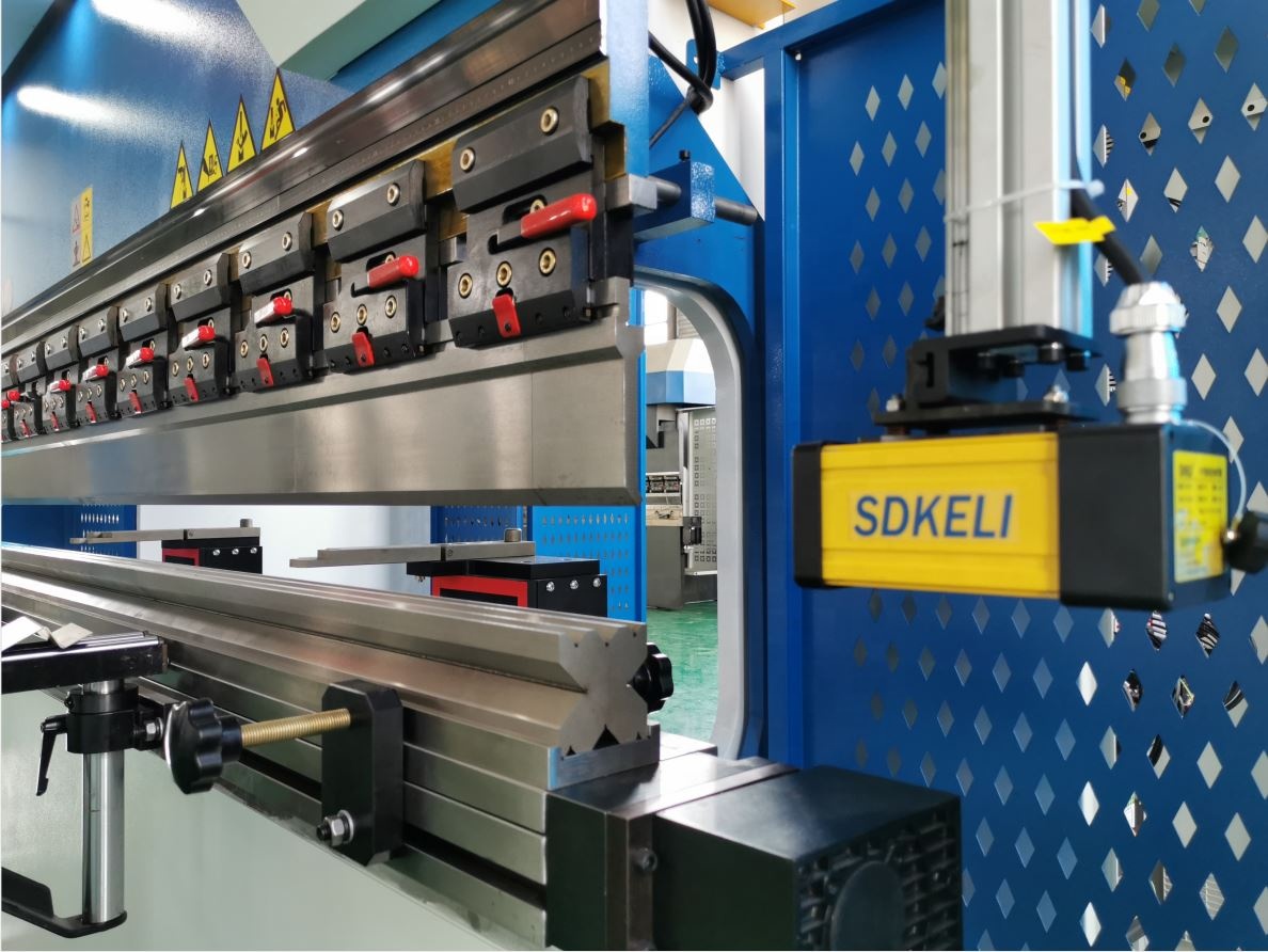 160t-4000 4-axis Cnc Hydraulic Bending Machine Press Brake 160t-4000 4-akset Cnc hydraulisk bukkemaskine kantpresse