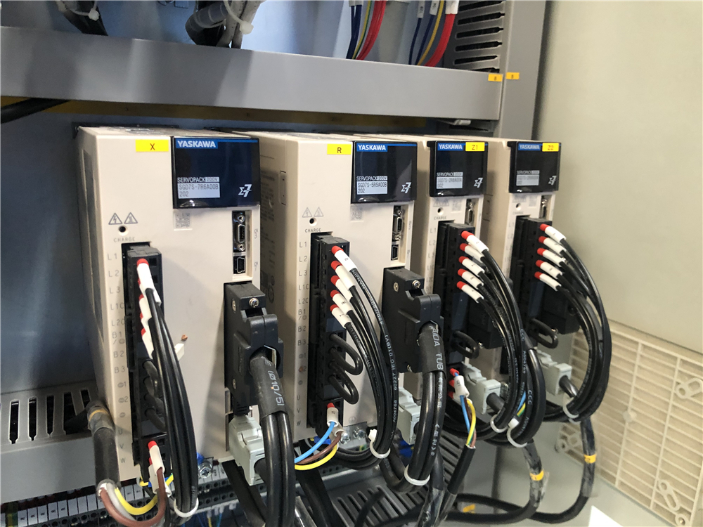 3+1 Axis Cnc Hydraulic Press Brake With Esa System 3+1 Axis Cnc Hydraulisk kantpresse med Esa System