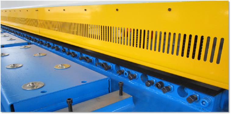 4mm Oem Qc11y-8x3200 Nc Hydraulic Guillotine Guillotine Shearing Machine 4mm OEM Qc11y-8x3200 Nc Hydraulisk Guillotine Guillotineskæremaskine