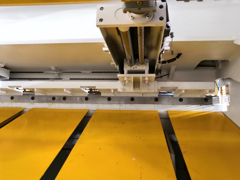 6mm Q11 Elektrisk pladeskæremaskine 8 fod pladeklippemaskine