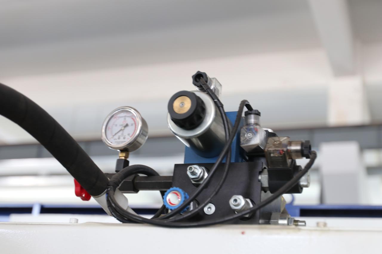 Cnc Hydraulic Press Brake Machine Bending Servo Electric Press Brake 40T Cnc Hydraulisk kantpressemaskine bøjning Servo Elektrisk kantpresse 40T