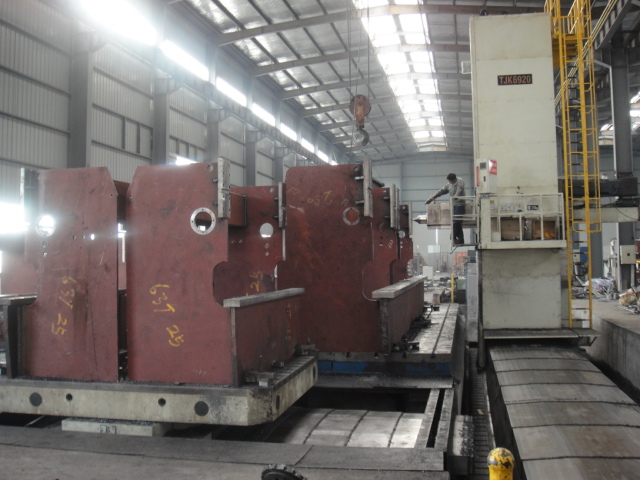 Da53t Cnc System Controller 125t4000 3+1 Axis Cnc Hydraulic Press Brake With Good Quality Da53t Cnc System Controller 125t4000 3+1 Axis Cnc Hydraulisk kantpresse med god kvalitet