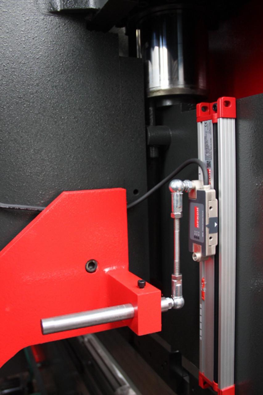 Delem Da66t 125 3+1 4+1 6+1 8+1 Cnc Hydraulic Press Brake For Metal Plate Bending Delem Da66t 125 3+1 4+1 6+1 8+1 Cnc Hydraulisk kantpresse til bøjning af metalplader