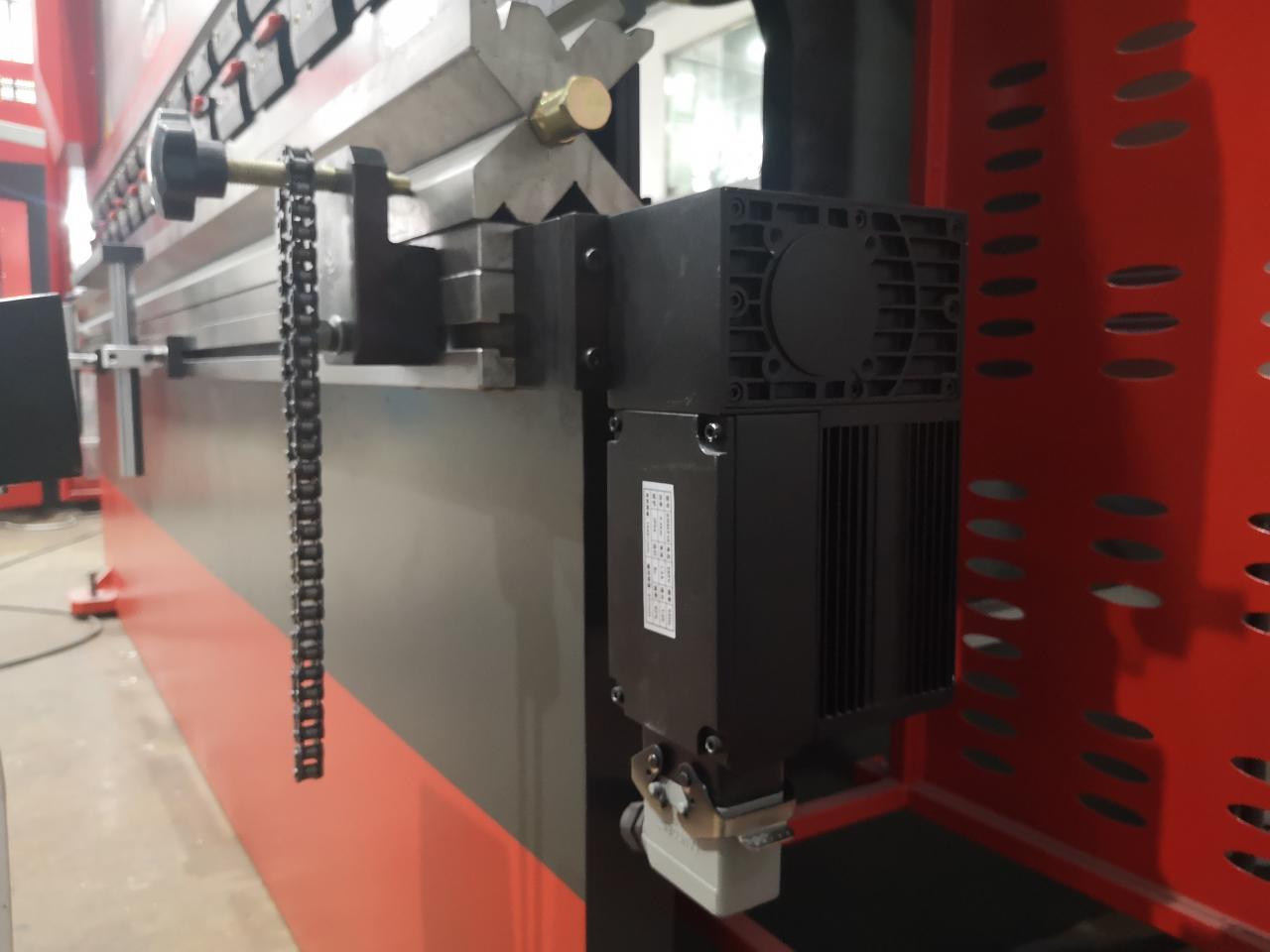 Delem Da66t 125 3+1 4+1 6+1 8+1 Cnc Hydraulic Press Brake For Metal Plate Bending Delem Da66t 125 3+1 4+1 6+1 8+1 Cnc Hydraulisk kantpresse til bøjning af metalplader