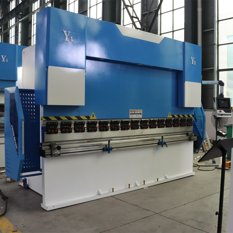 Electric Hydraulic Sheet 4 Axis Cnc Delem Press Brake 63t Metal Bending Machine Elektrisk hydraulisk plade 4-akset Cnc Delem kantpresse 63t metalbøjningsmaskine