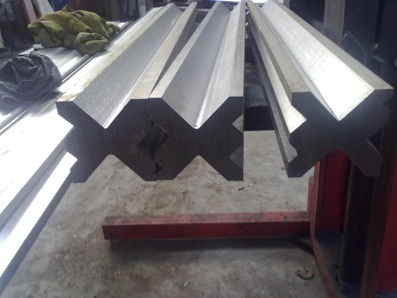 Fuldautomatisk højeffekt arkbøjningsmaskine og Cnc kantpressemaskine