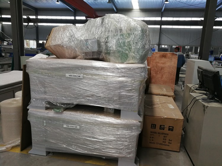 High Quality 1530 Fiber Laser Cutting Machine For Metal 500w 750w 1000w 1500w Højkvalitets 1530 fiberlaserskæremaskine til metal 500w 750w 1000w 1500w