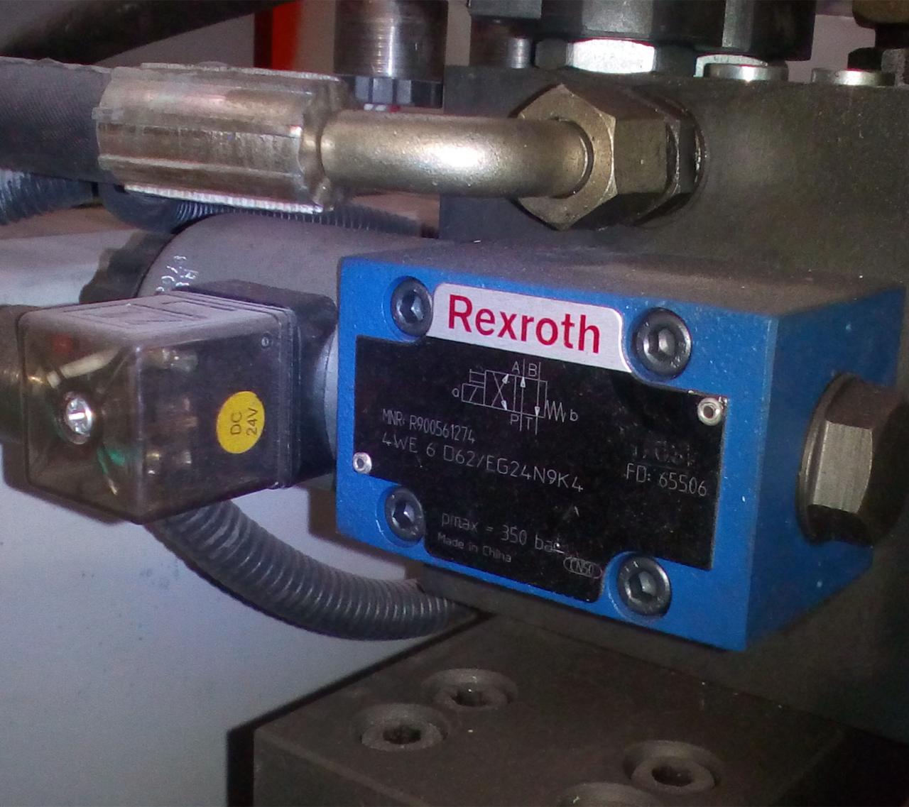 High Quality 3m Press Brake Machine Hydraulic 100 Ton For Sheet Metal Bending Højkvalitets 3m kantpressemaskine hydraulisk 100 ton til pladebøjning