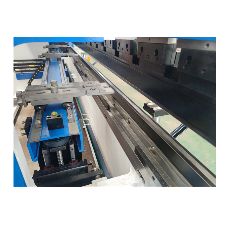 Hydraulic Press Brake Of 130t/3200mm 4+1 Axis Delem Da53t Cnc Press Brake Hydraulisk kantpresse på 130t/3200 mm 4+1 akse Delem Da53t Cnc kantpresse