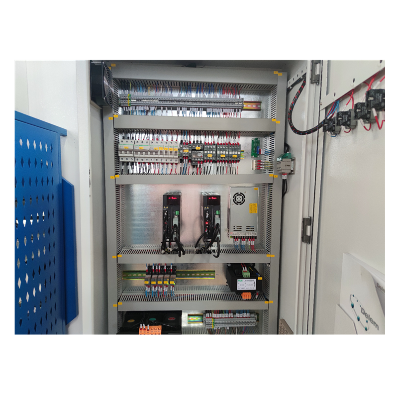 Hydraulic Press Brake Of 130t/3200mm 4+1 Axis Delem Da53t Cnc Press Brake Hydraulisk kantpresse på 130t/3200 mm 4+1 akse Delem Da53t Cnc kantpresse