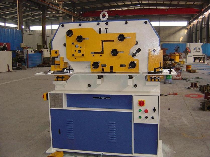 Manual Punch Iron Worker / Hydraulic Ironworker Machine Manuel Punch Iron Worker / Hydraulisk Ironworker Machine