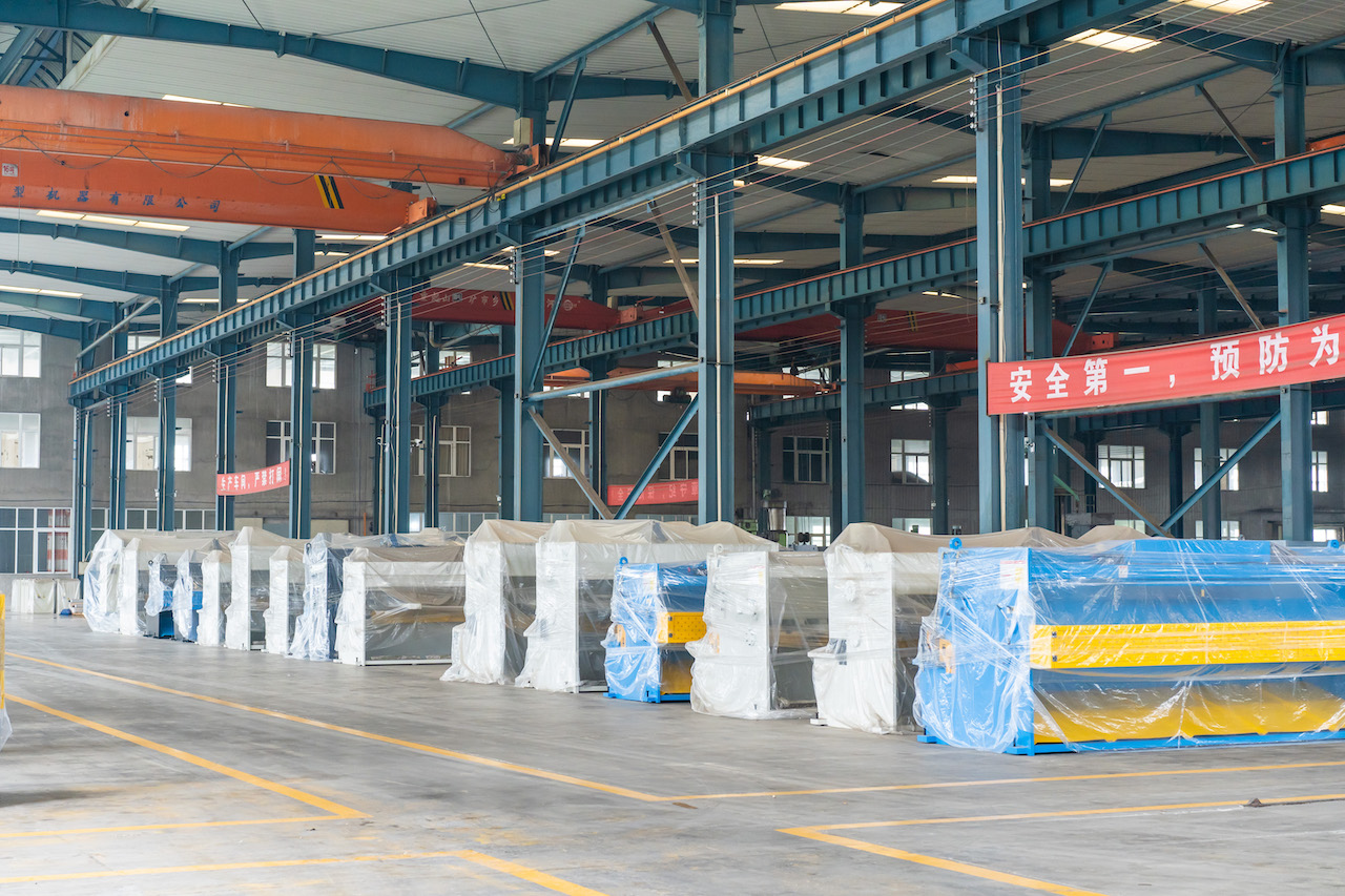 Qc11y 8x3200 Sheet Metal Shearing Machine Steel Plate Hydraulic Shearing Machine Qc11y 8x3200 pladeklippemaskine Stålplade hydraulisk klippemaskine